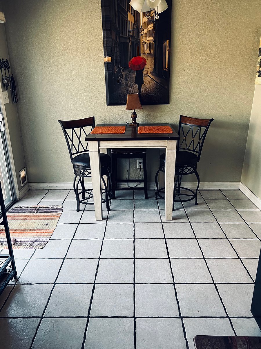 Furnished Finder property 554108_1 photo 3