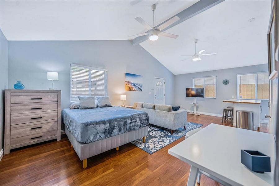 Furnished Finder property 554170_1 photo 11