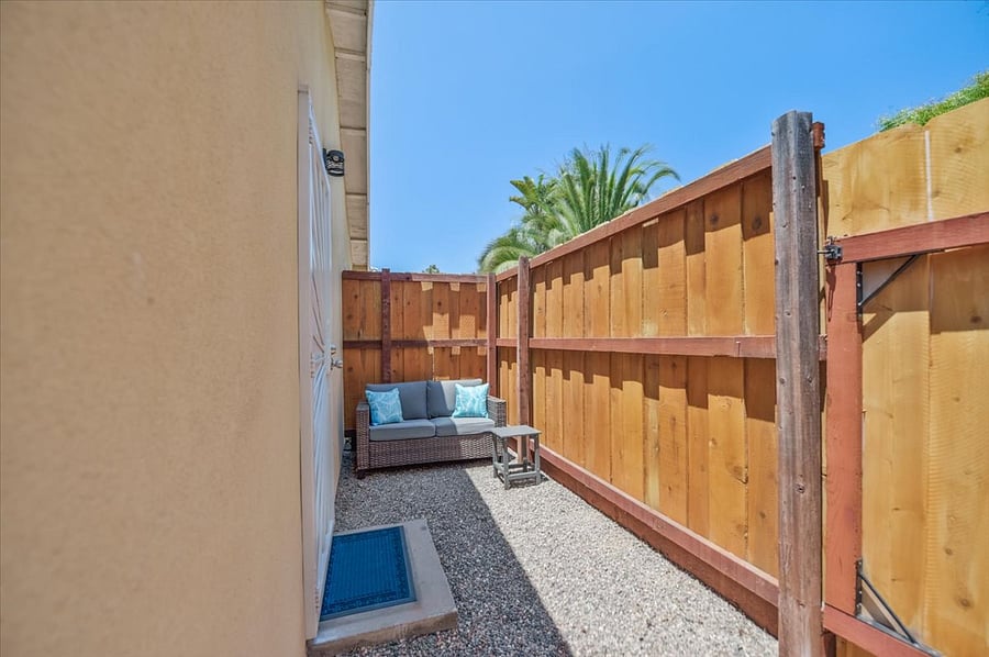 Furnished Finder property 554170_1 photo 18
