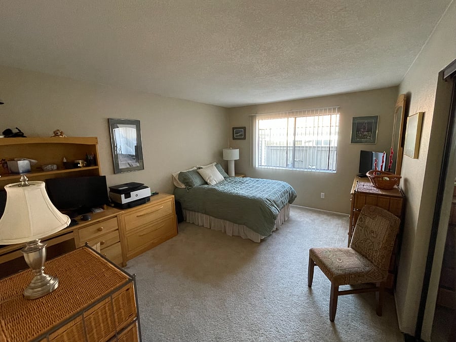 Guest Bedroom & Office Area