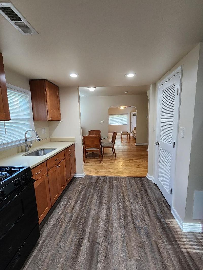 Furnished Finder property 554302_2 photo 8