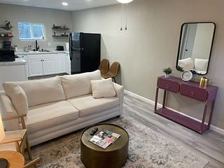 Furnished Finder property 554388_1 photo 4