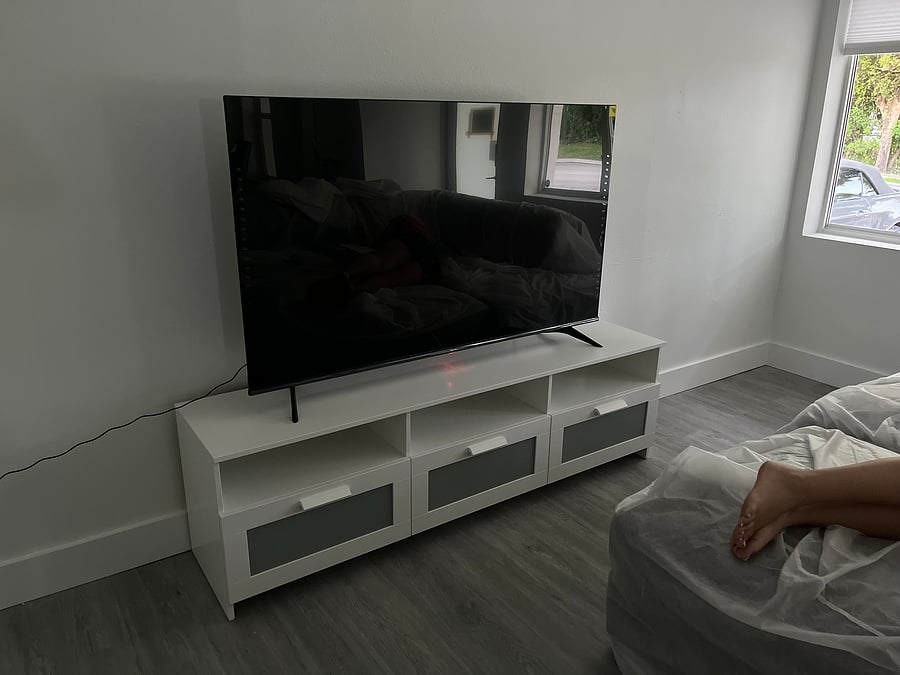 Flat screen tv in LR