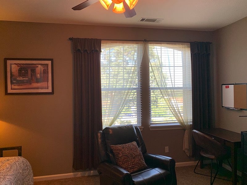 Comfortable swiveling recliner and desk space