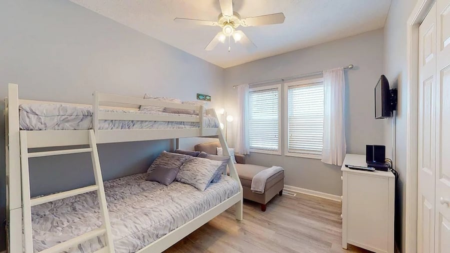 Kids bunkroom
