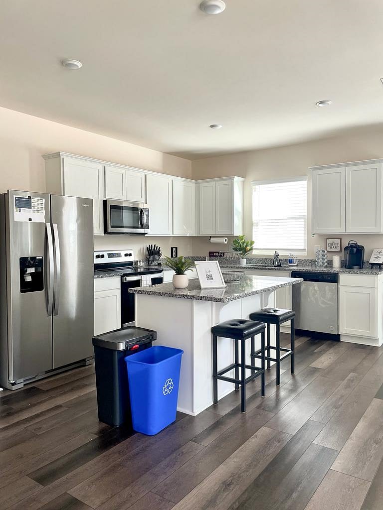 Furnished Finder property 554664_1 photo 3