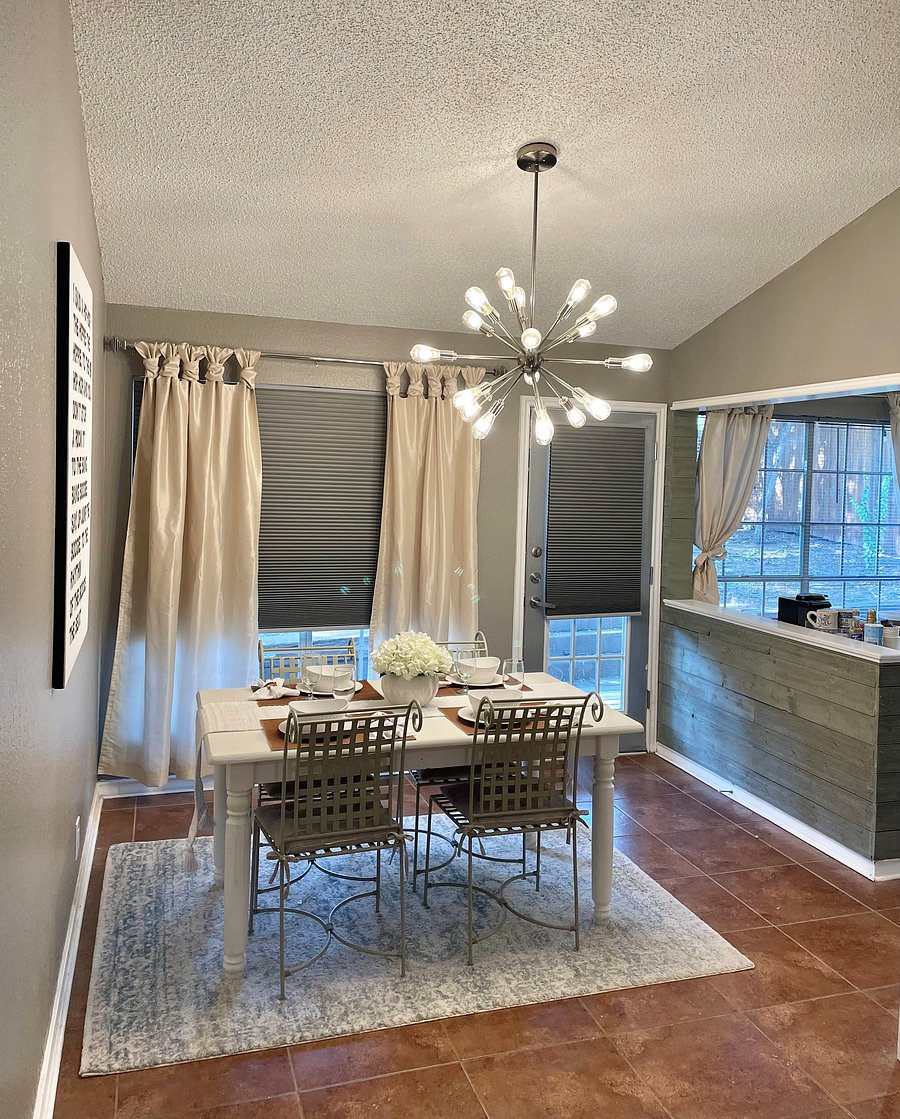 Kitchen table