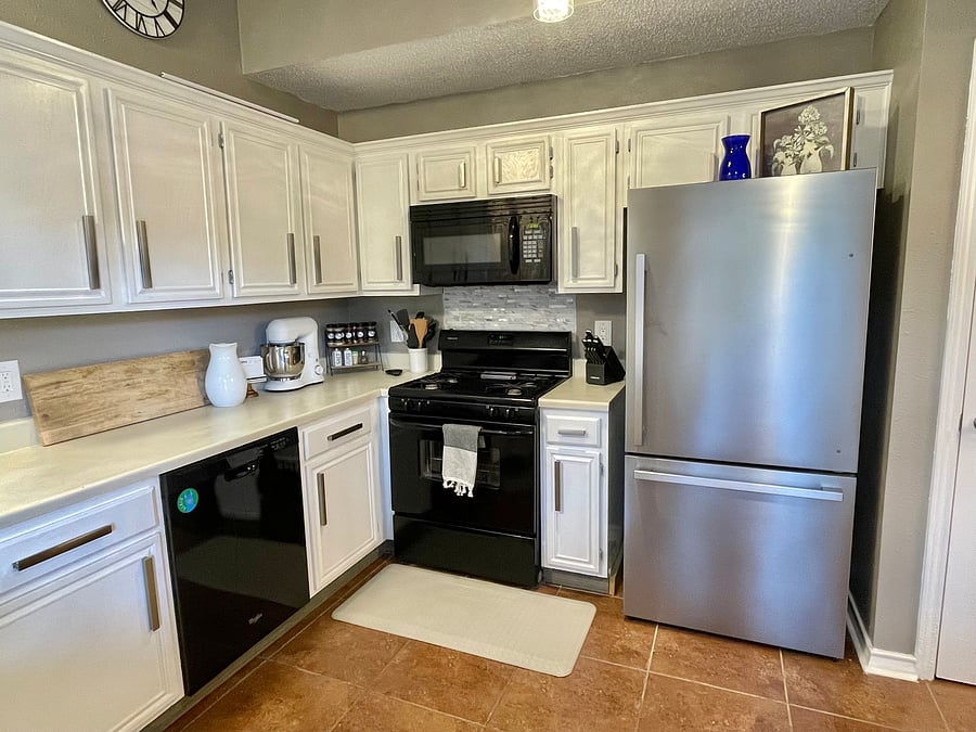 Fully appointed kitchen