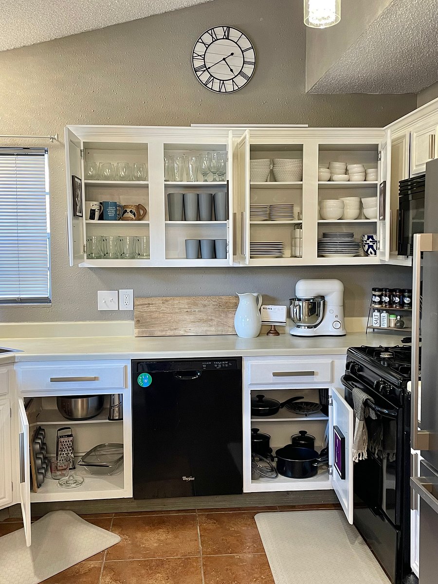 Fully appointed kitchen