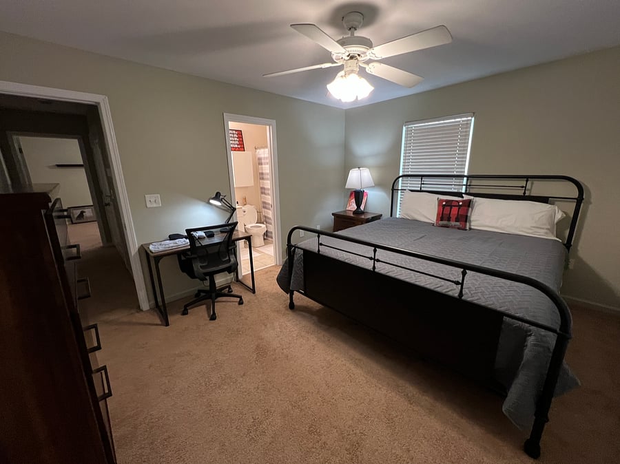 Furnished Finder property 555259_1 photo 13