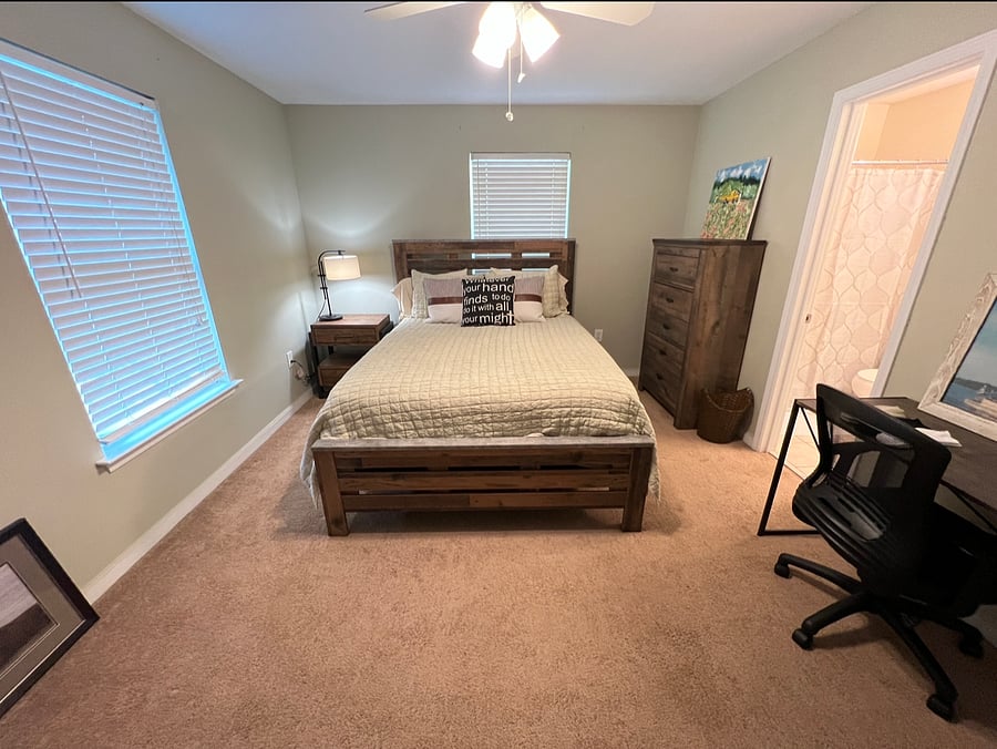Furnished Finder property 555259_1 photo 15