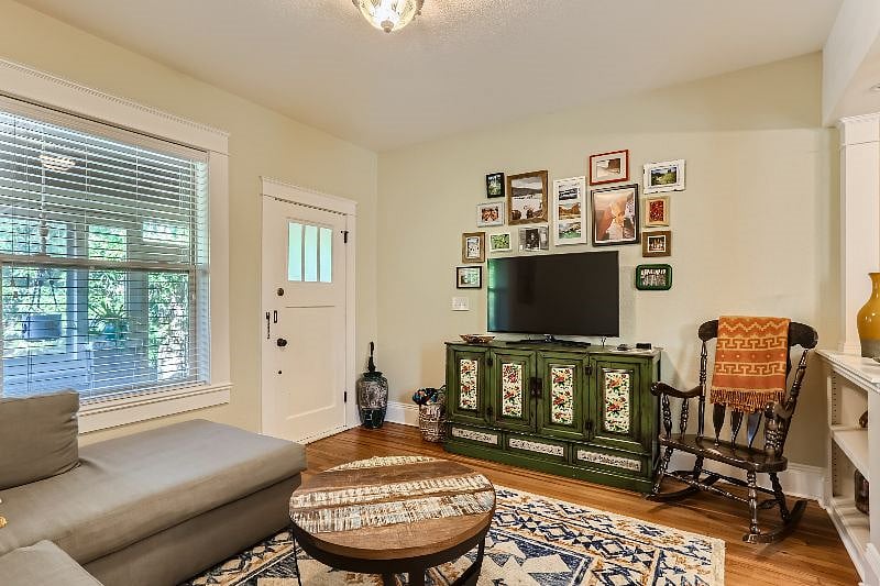 Furnished Finder property 555369_1 photo 5