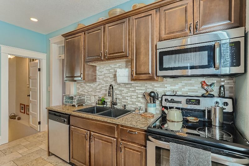 Furnished Finder property 555369_1 photo 11