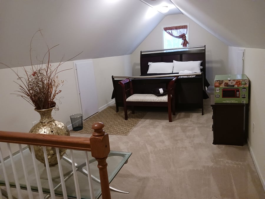 Furnished Finder property 555418_1 photo 3