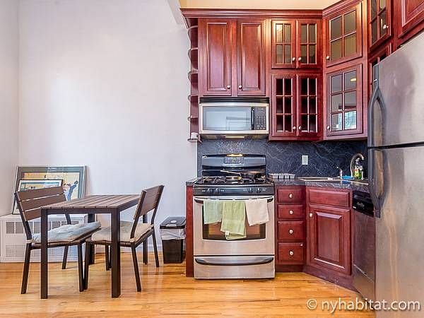 Furnished Finder property 555440_1 photo 4