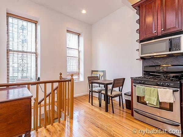 Furnished Finder property 555440_1 photo 3