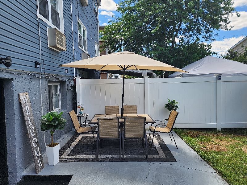 Furnished Finder property 555464_1 photo 17
