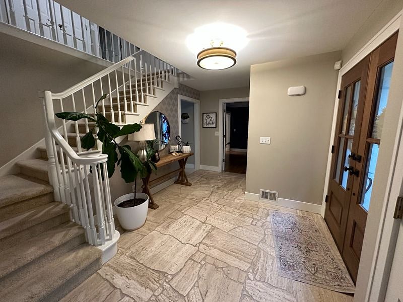 Furnished Finder property 555476_1 photo 5