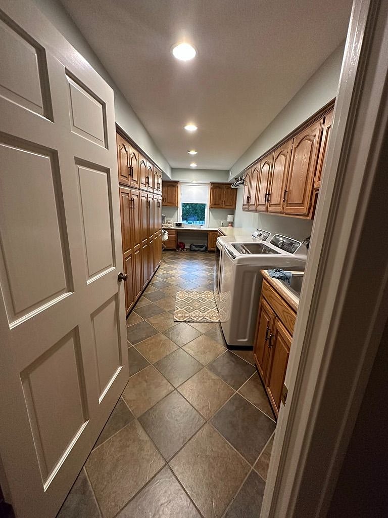 Furnished Finder property 555476_1 photo 9