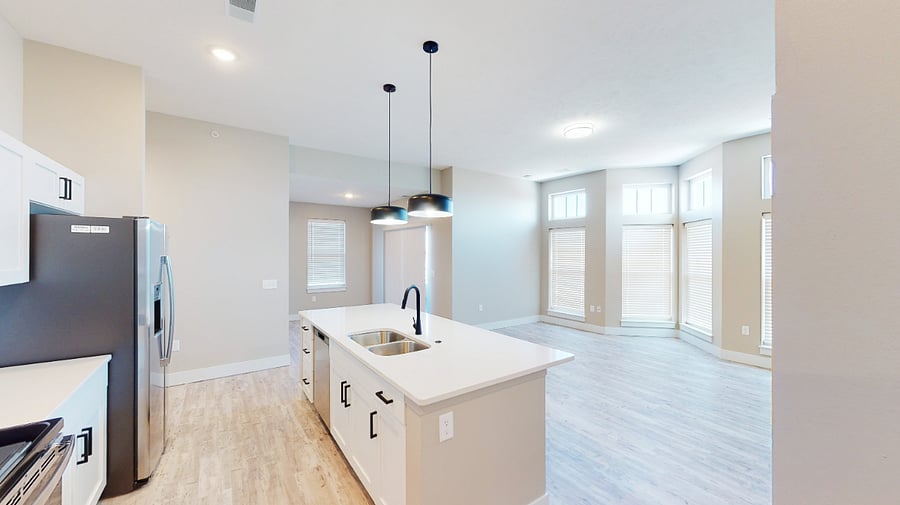 Furnished Finder property 555480_6 photo 2