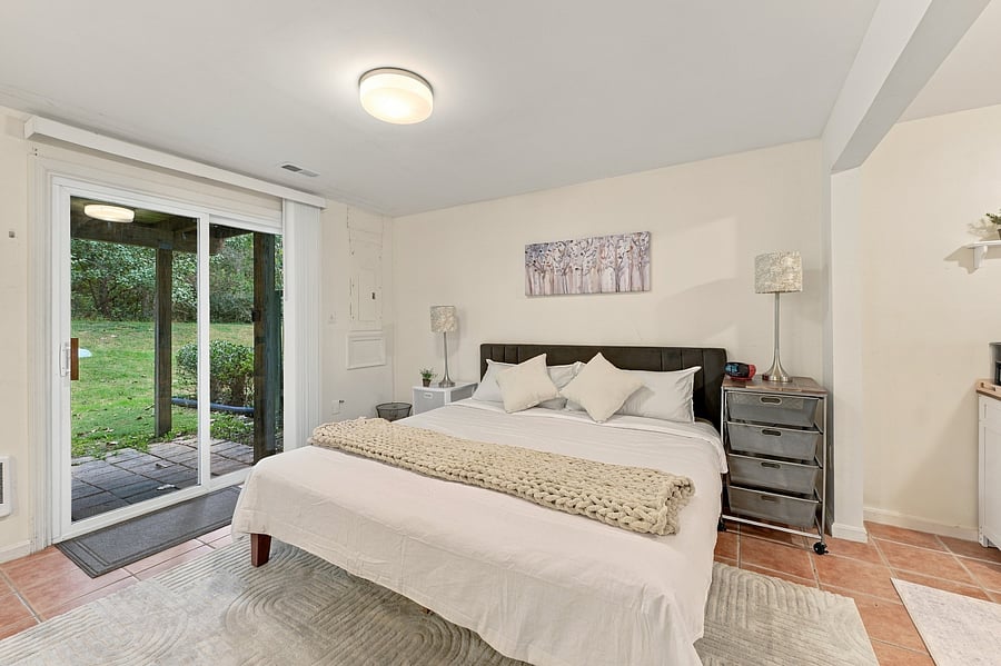Furnished Finder property 555509_1 photo 8