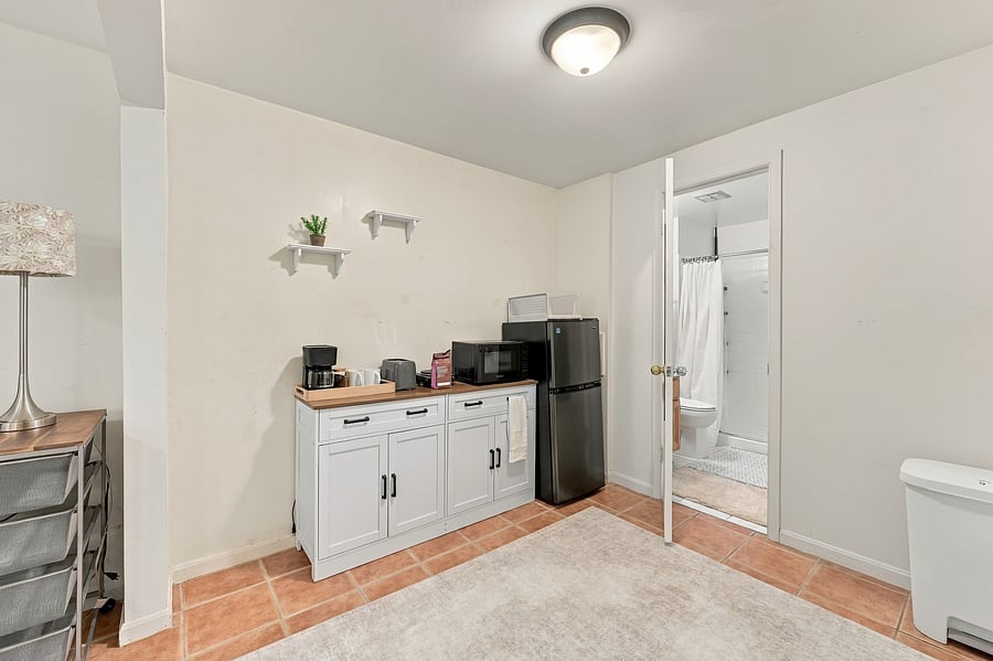 Furnished Finder property 555509_1 photo 13