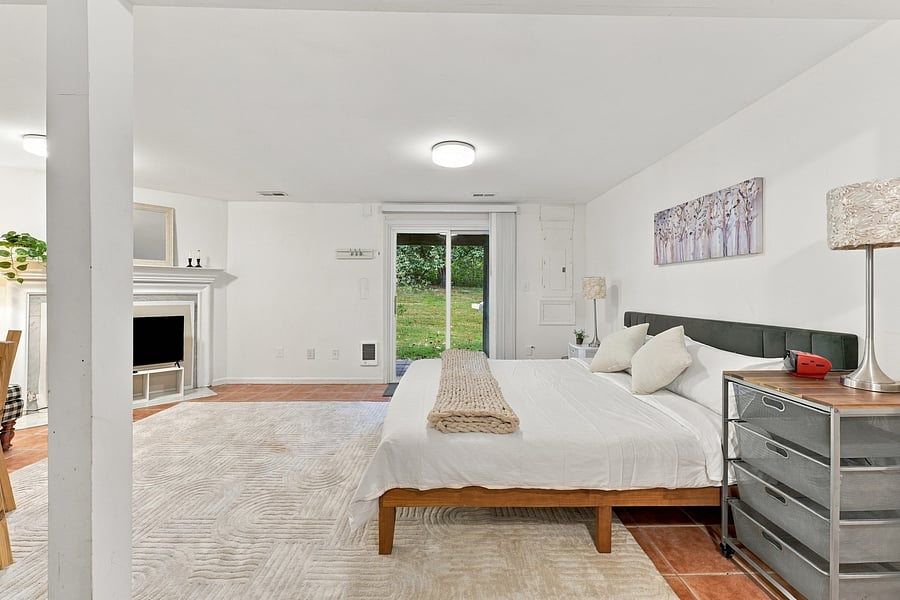 Furnished Finder property 555509_1 photo 10