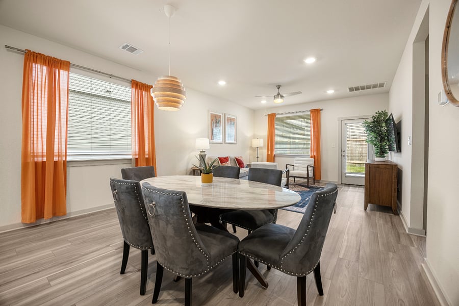 Furnished Finder property 555520_1 photo 6