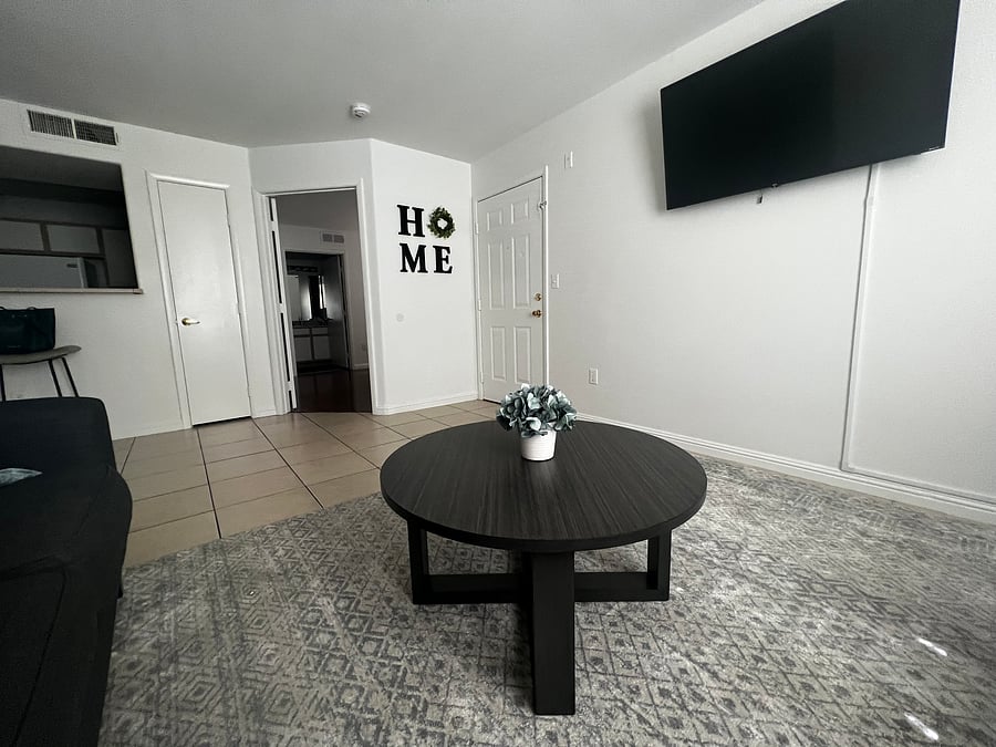 Furnished Finder property 555532_1 photo 4