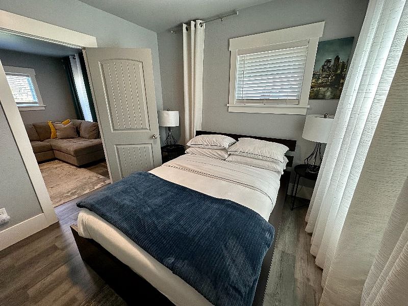 Furnished Finder property 555549_1 photo 12