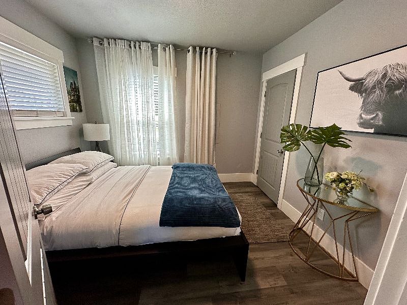 Furnished Finder property 555549_1 photo 13