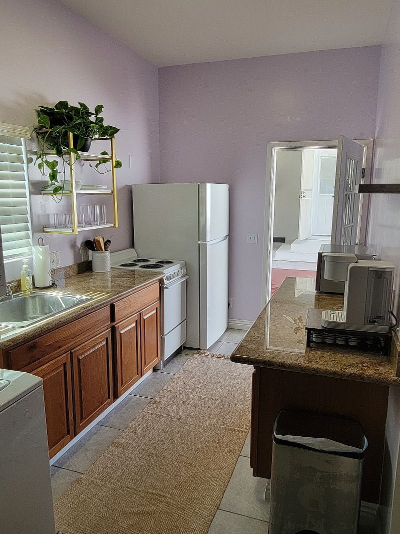 Furnished Finder property 555567_1 photo 3