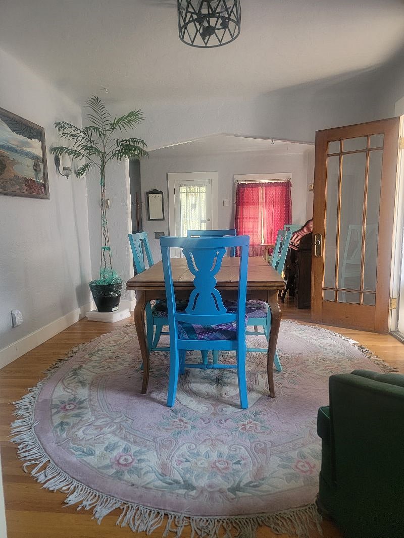 Dinning room & center of the home.