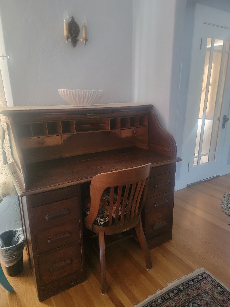 Roll-top desk, main desk