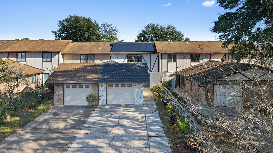 Front of house and driveway