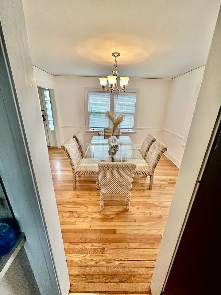 Furnished Finder property 555674_1 photo 3