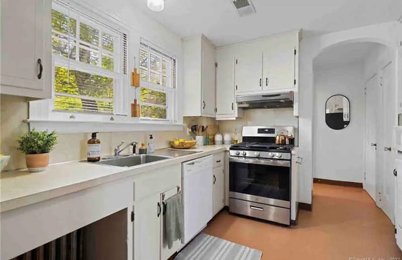 Furnished Finder property 555674_1 photo 13