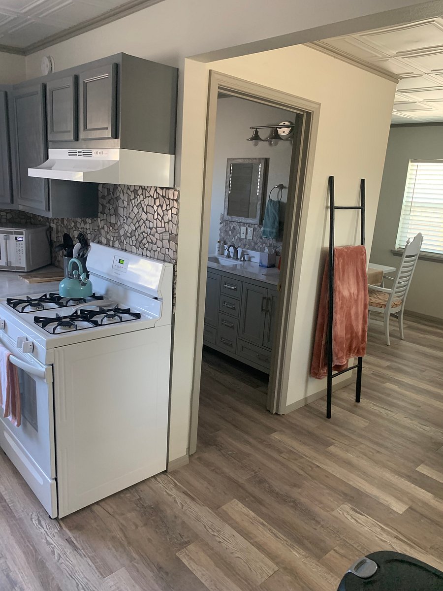 Furnished Finder property 555687_1 photo 11