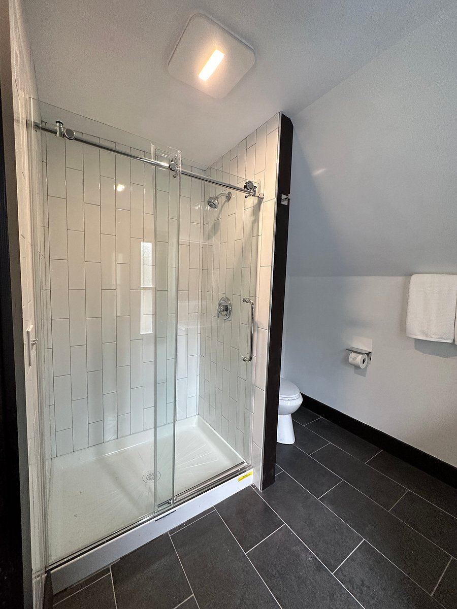 Furnished Finder property 555702_1 photo 4