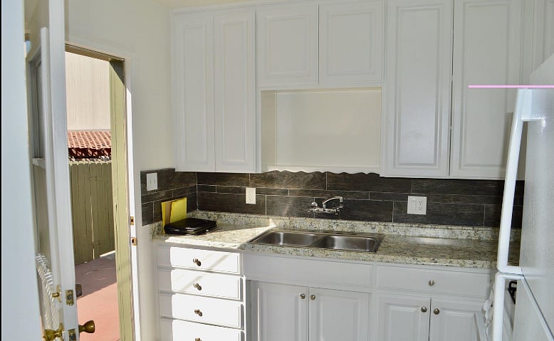 Furnished Finder property 555728_1 photo 10