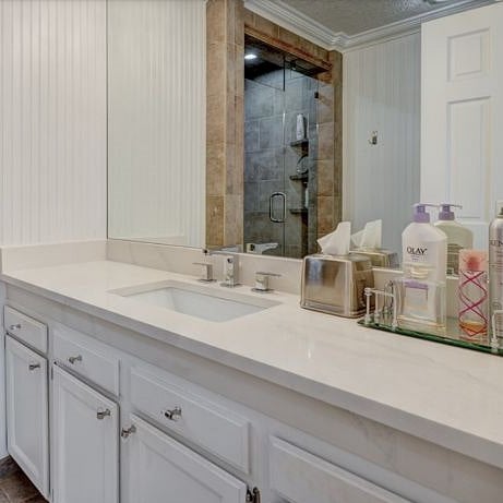 Hall Bathroom