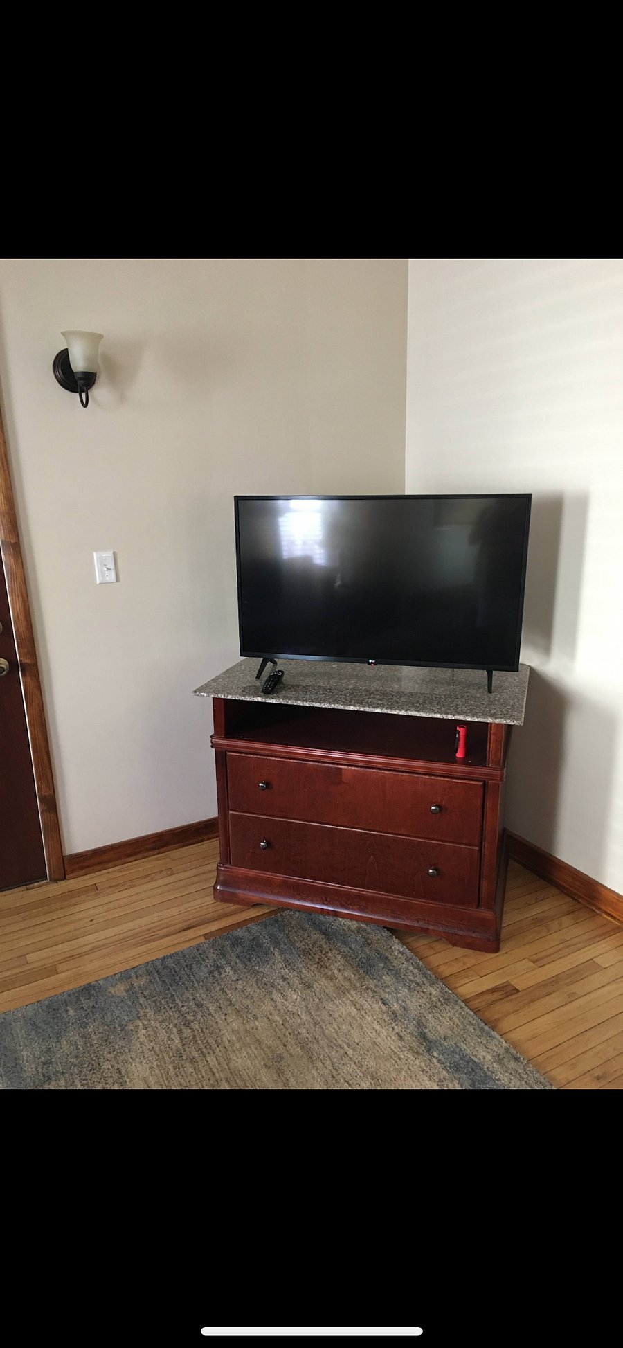 Furnished Finder property 555808_1 photo 4