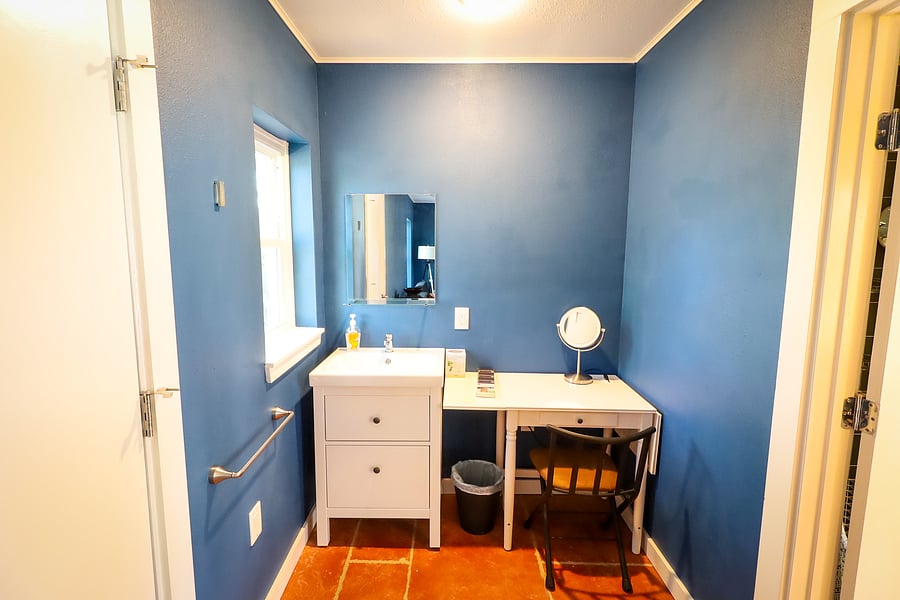 Furnished Finder property 555830_1 photo 3