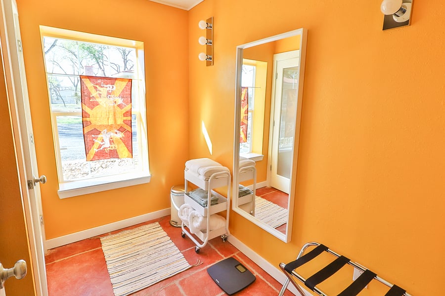 Furnished Finder property 555830_1 photo 5