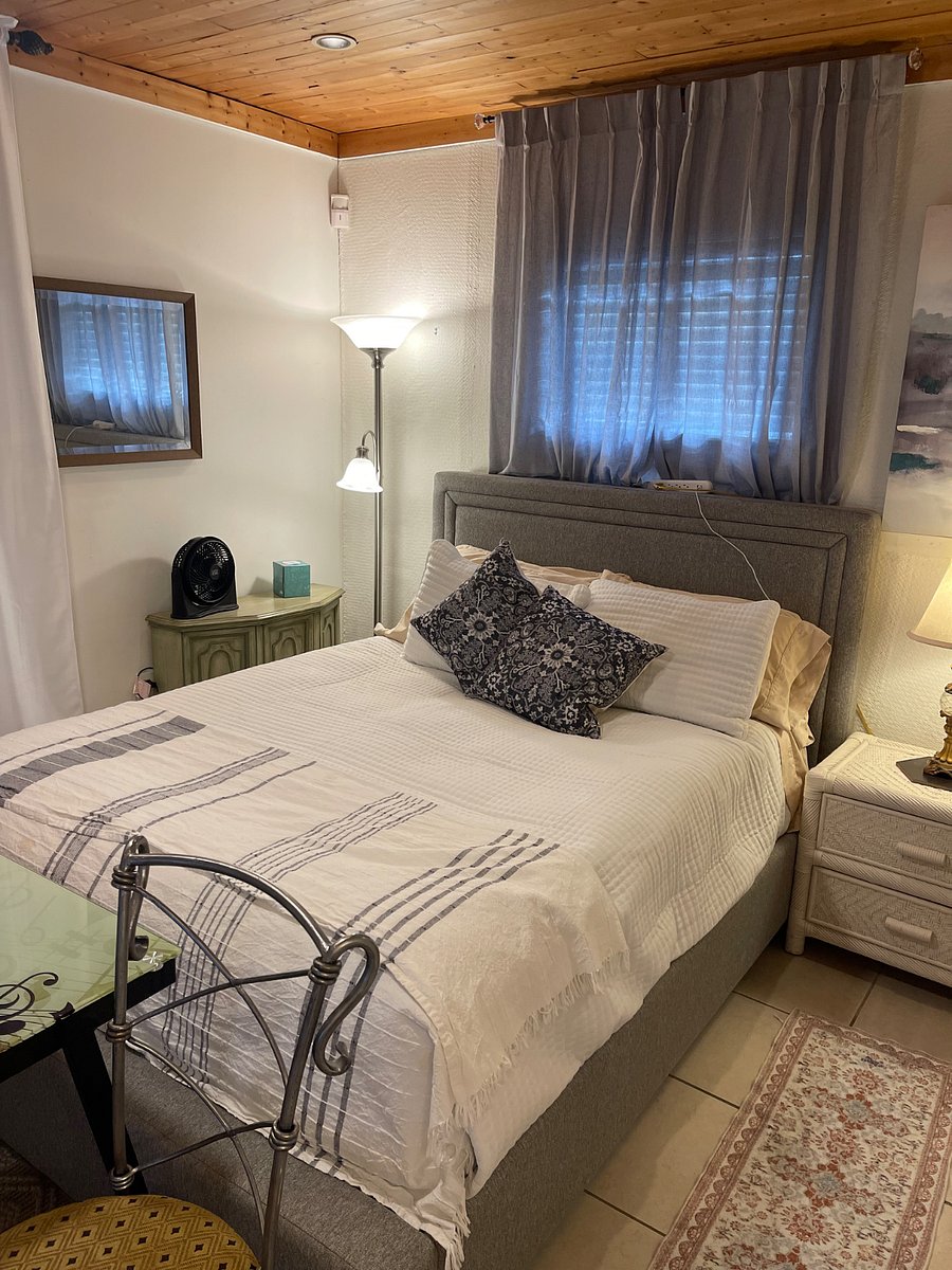 Furnished Finder property 555855_1 photo 14