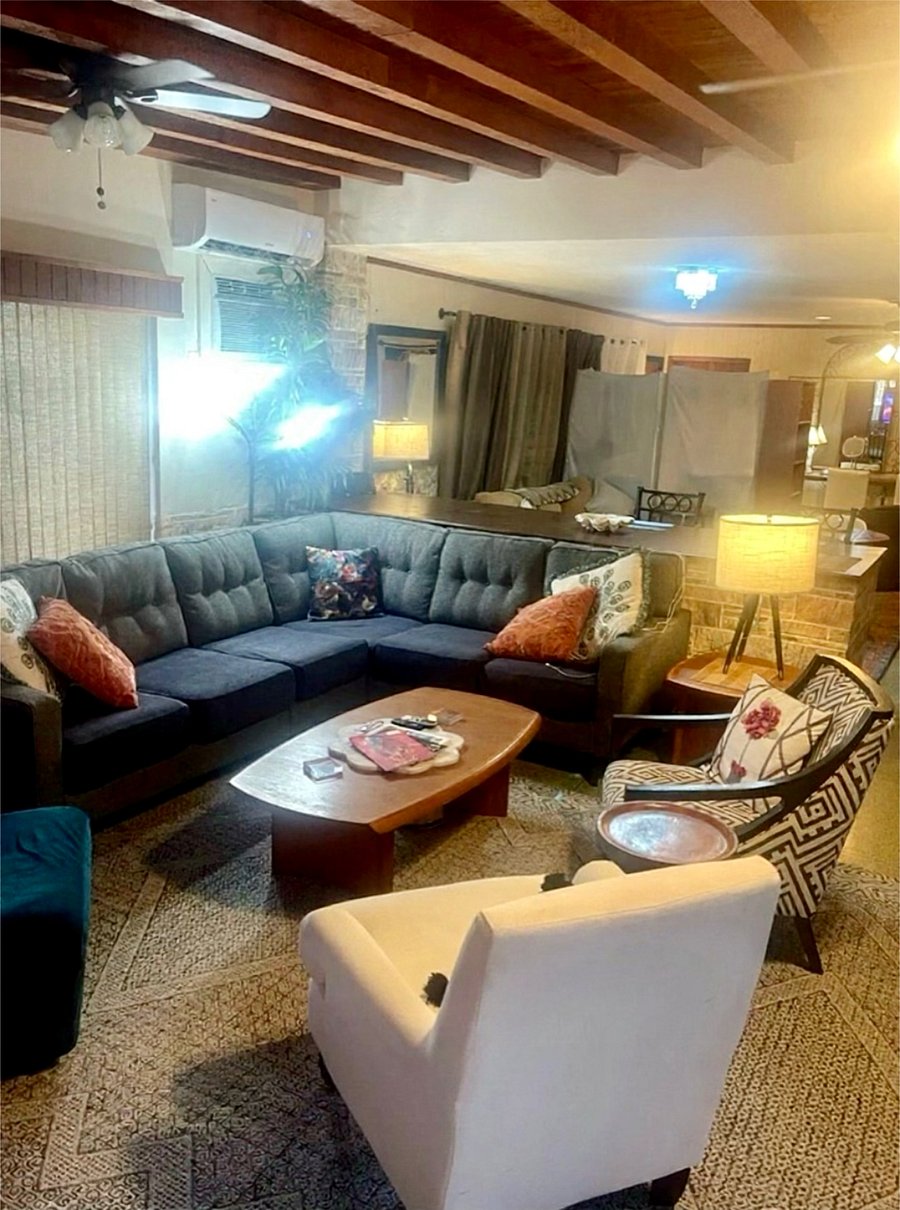 Furnished Finder property 555855_2 photo 3