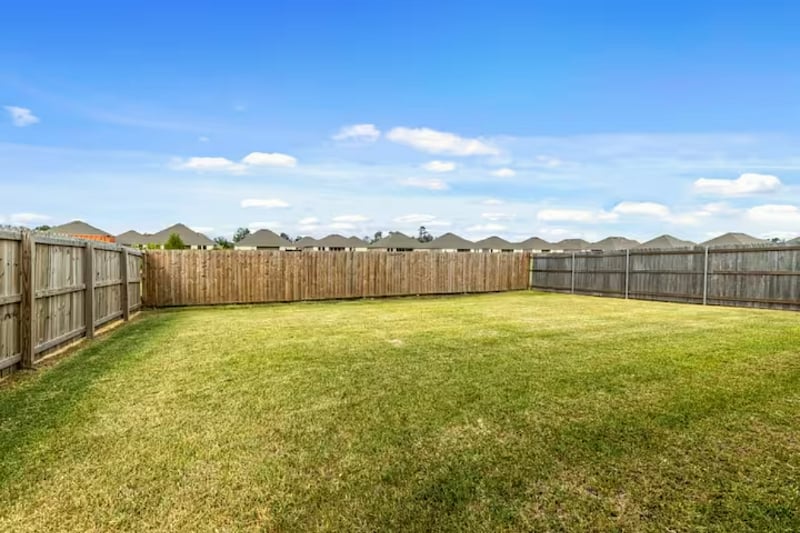 Furnished Finder property 555861_1 photo 17