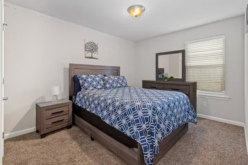 Furnished Finder property 555861_1 photo 4