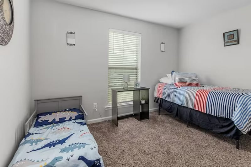 Furnished Finder property 555861_1 photo 6