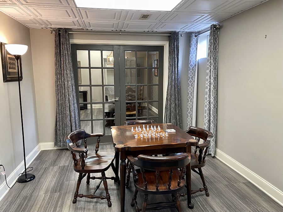 Chess Table Room.